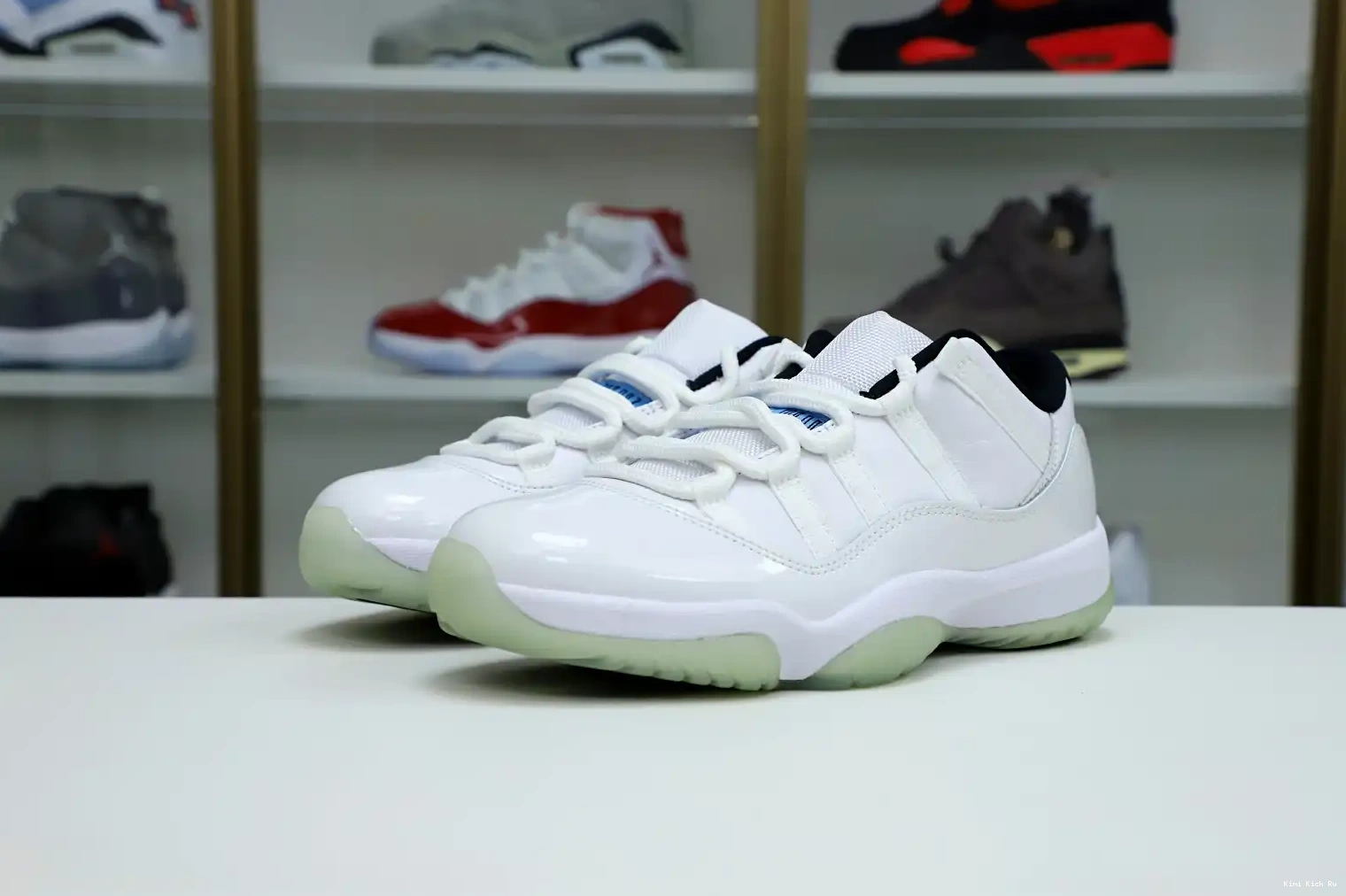 BLUE LOW Kimikick RETRO JORDAN AIR 11 LEGEND 0711